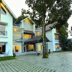 crayons-guest-house-munnar.hotels-munnar.com/